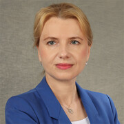 dr Agnieszka Piwowarczyk