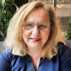  Iwona Fischer