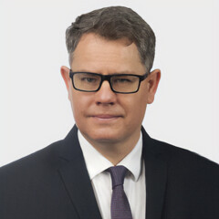 dr hab. Krzysztof Oplustil