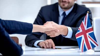 Commercial contracts in legal English: drafting and reviewing contracts